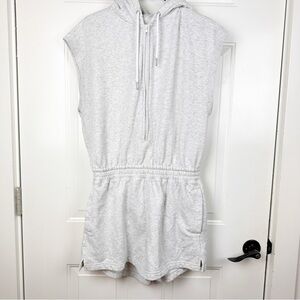 Abercrombie & Fitch grey sweatshirt romper
Size Large tall